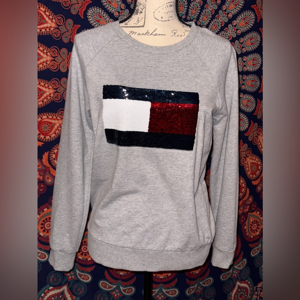 Tommy Hilfiger sweatshirt size XS EUC
